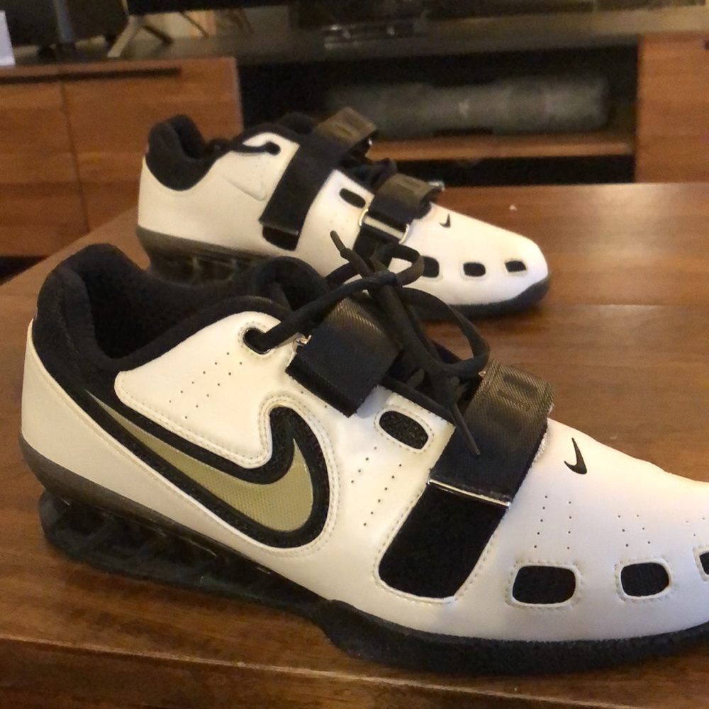 *Rare* Nike Romaleos 2 brand new never worn